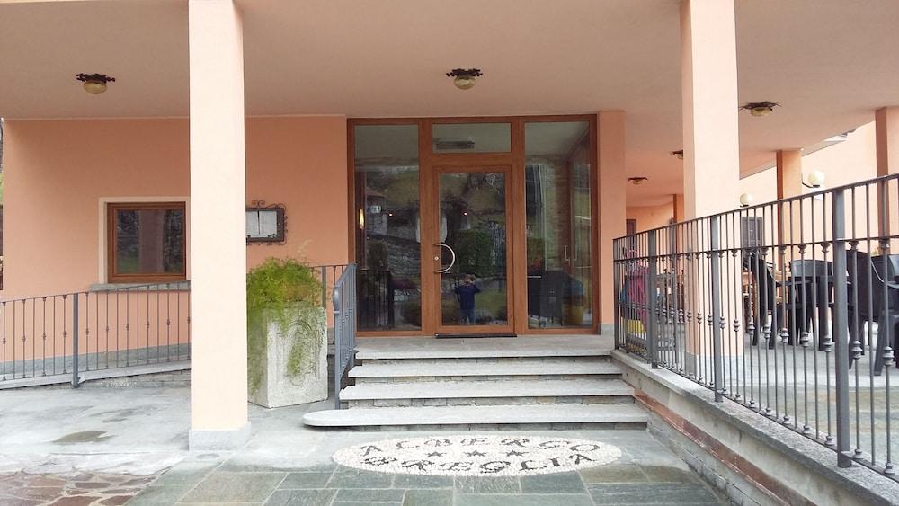 Hotel Breglia Lake Como ภายนอก รูปภาพ